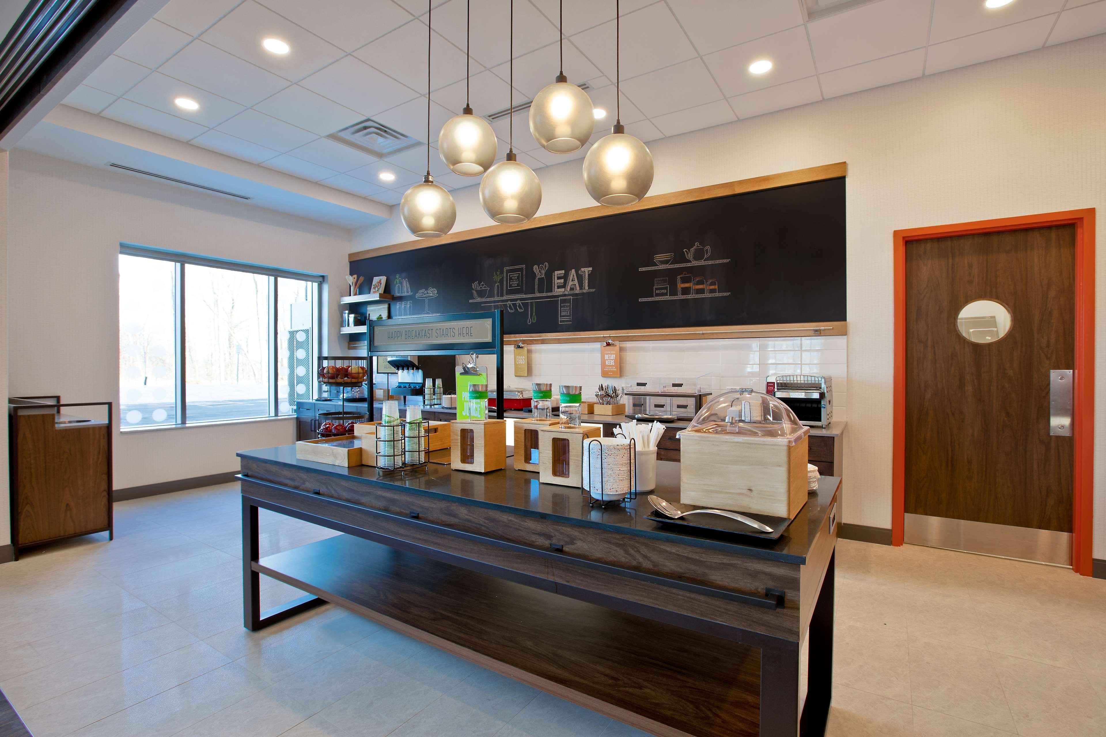 Hampton Inn & Suites Ottawa West, Ontario, Canada מראה חיצוני תמונה
