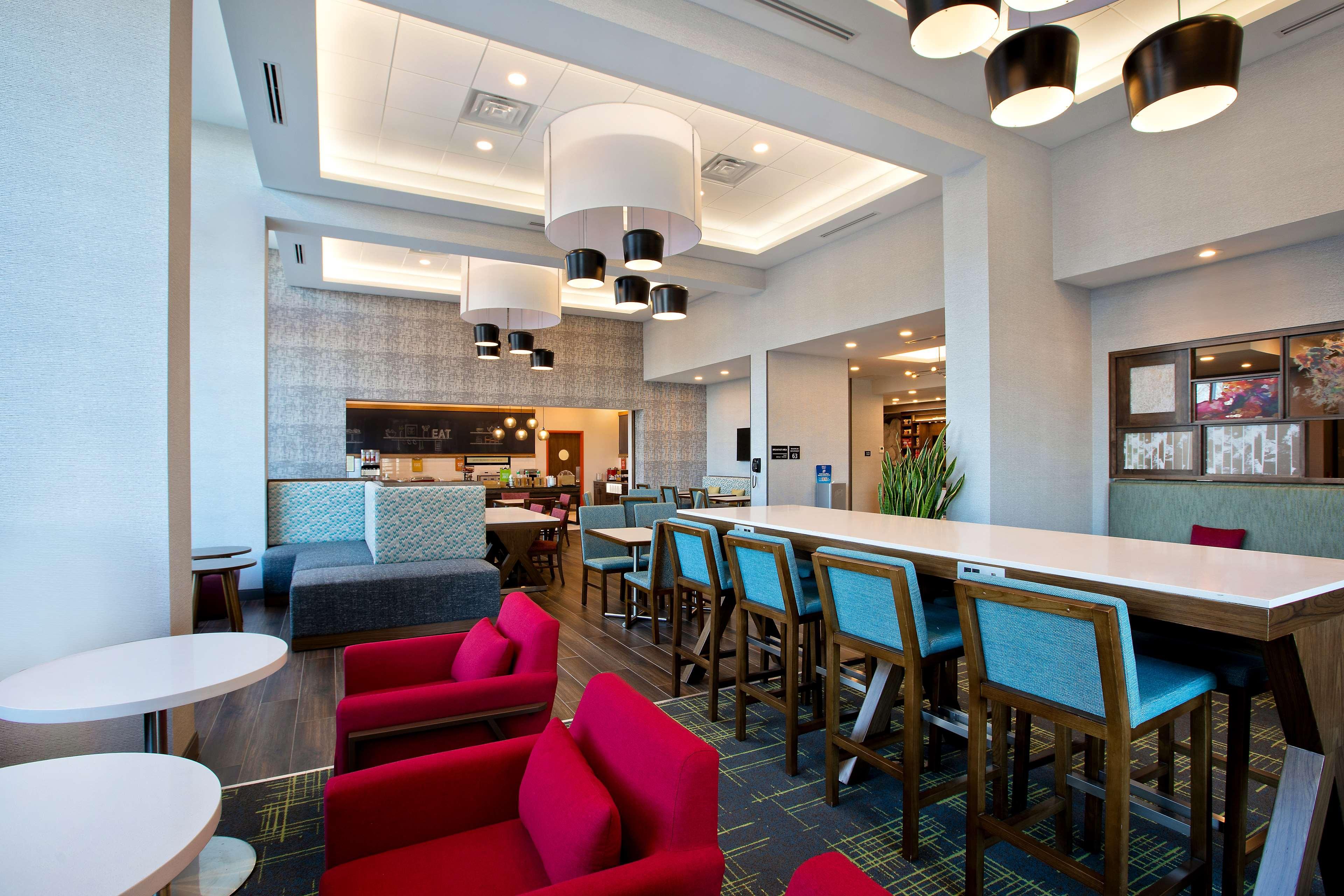 Hampton Inn & Suites Ottawa West, Ontario, Canada מראה חיצוני תמונה