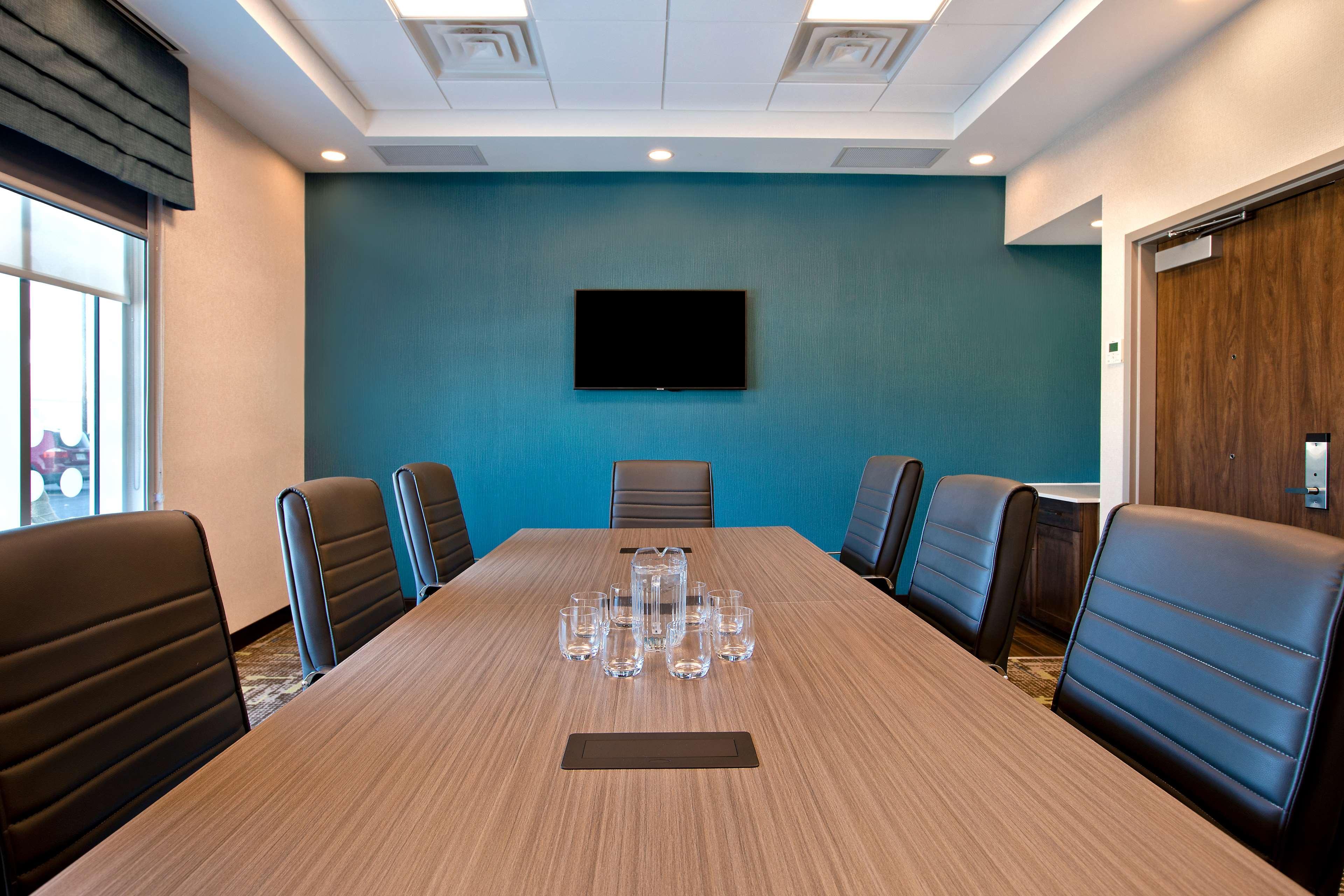 Hampton Inn & Suites Ottawa West, Ontario, Canada מראה חיצוני תמונה