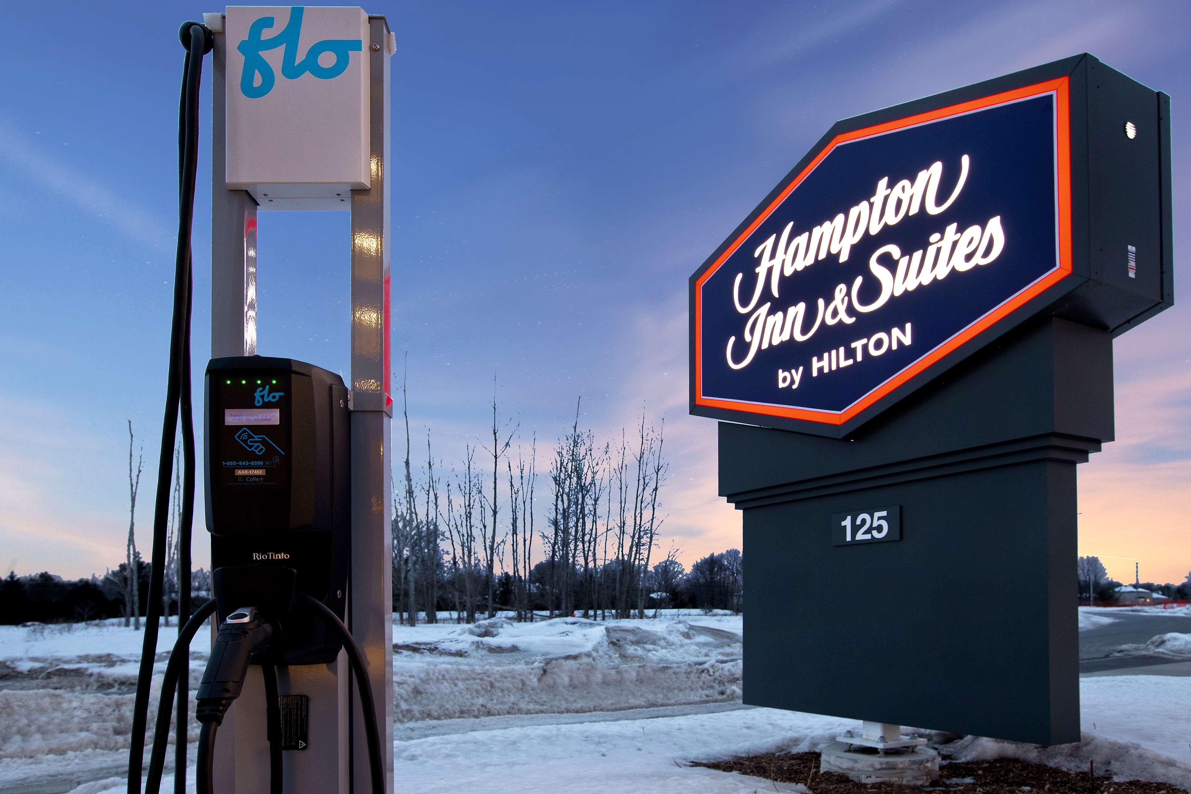 Hampton Inn & Suites Ottawa West, Ontario, Canada מראה חיצוני תמונה