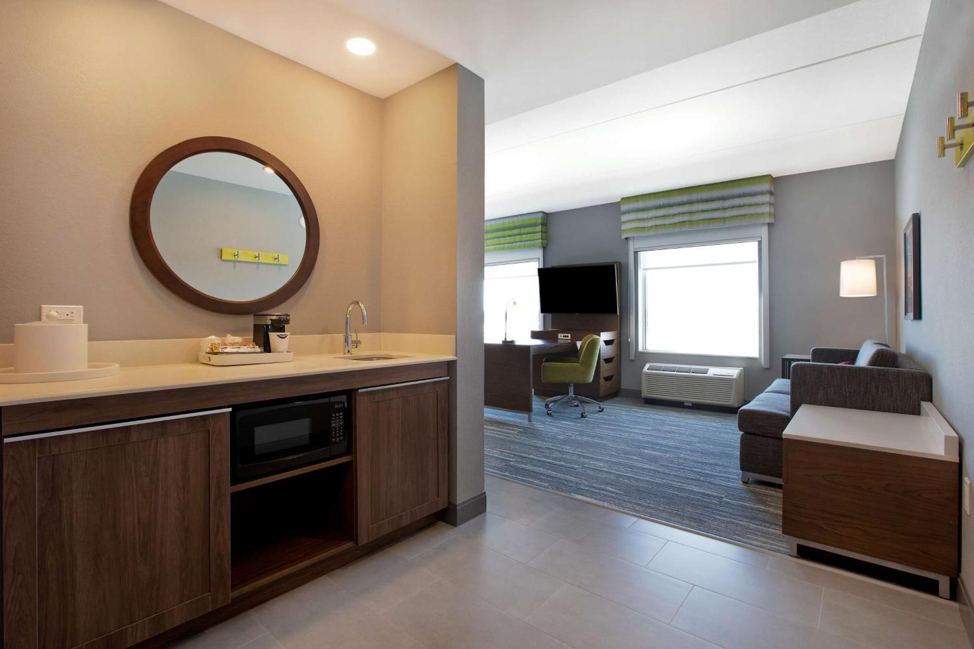 Hampton Inn & Suites Ottawa West, Ontario, Canada מראה חיצוני תמונה