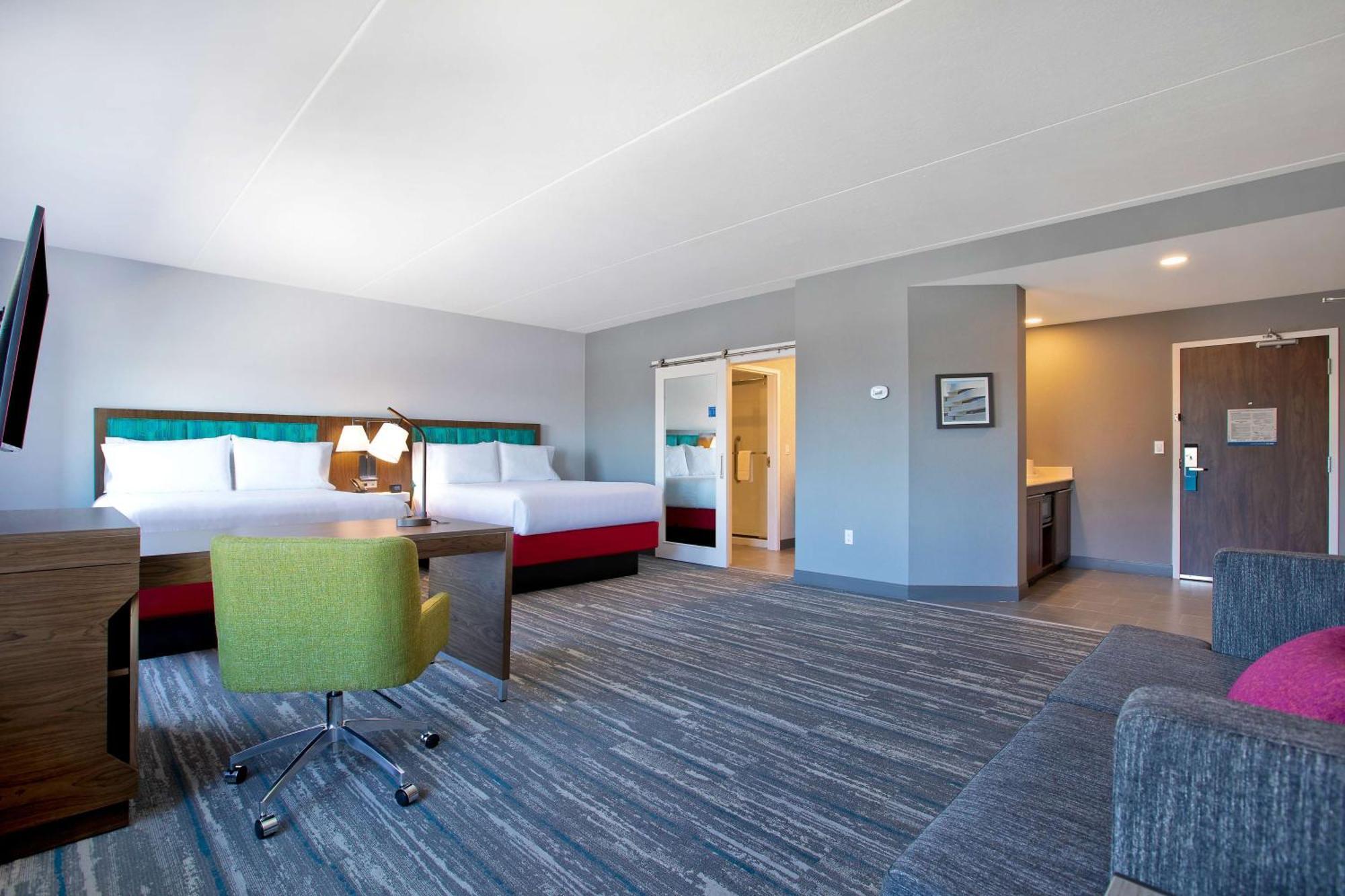 Hampton Inn & Suites Ottawa West, Ontario, Canada מראה חיצוני תמונה